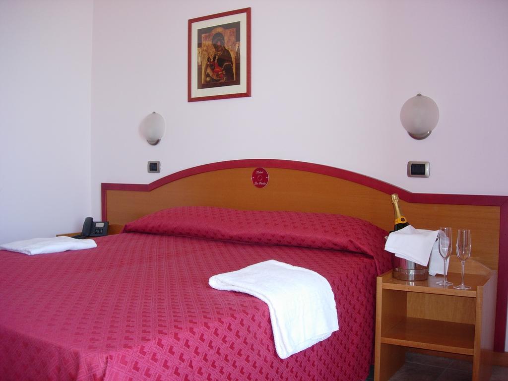 La Perla Hotel