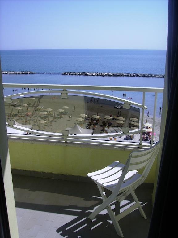La Perla 3* Cupra Marittima